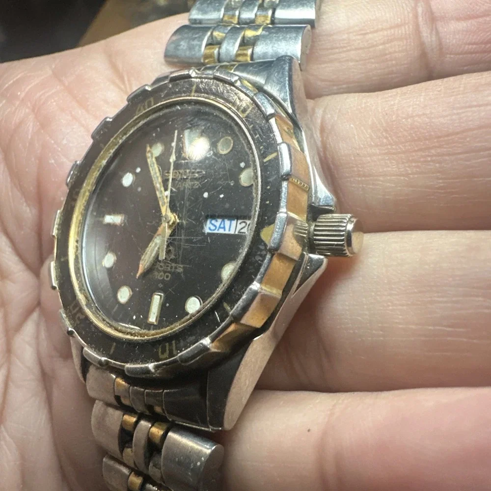 Works Seiko Sports 100 8123-7199 Two Tone Day Date Diver Style Men's Watch READ!